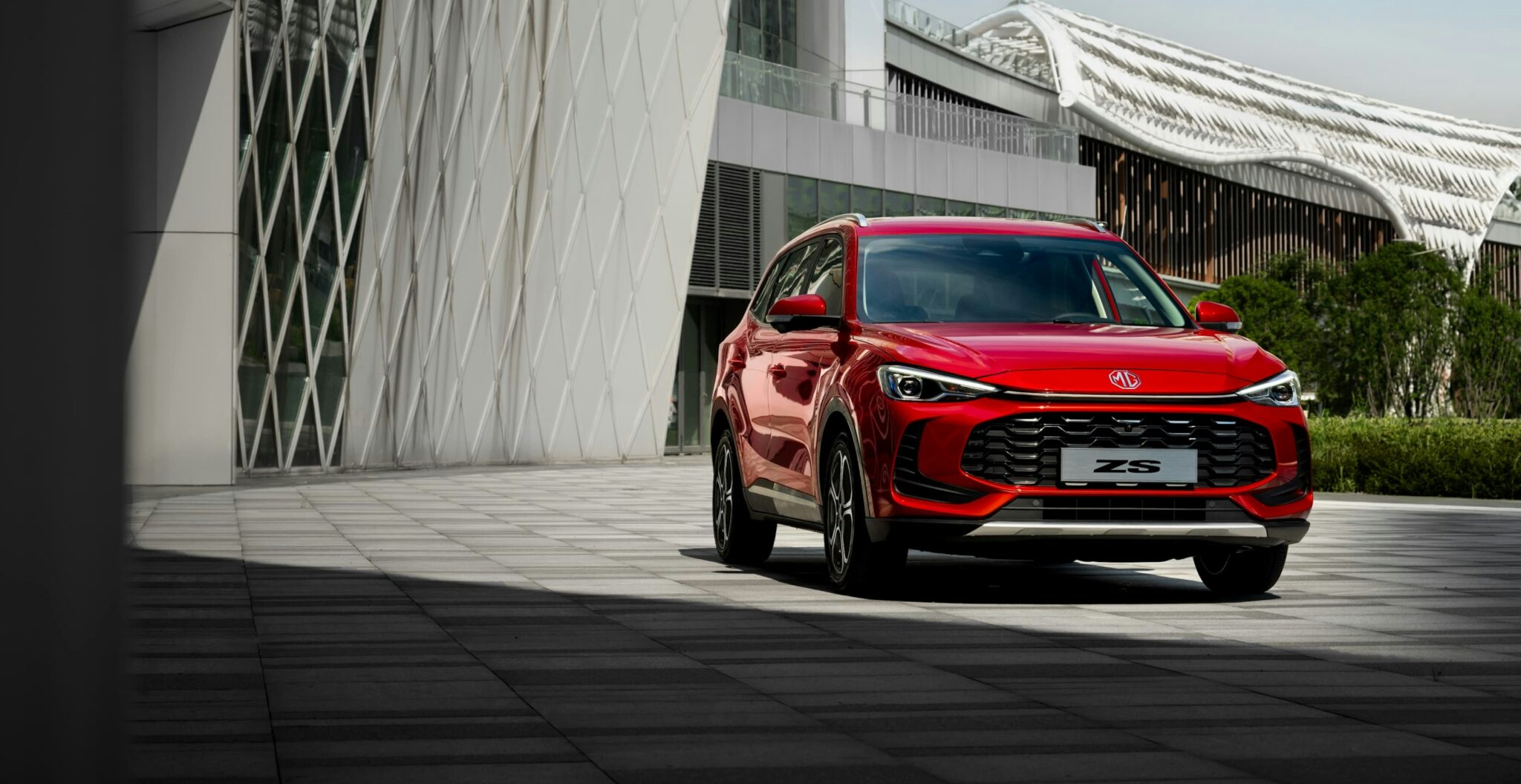 The new MG ZS+ – now starting at only € 18.990,-!