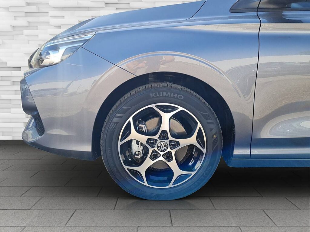 Vehicle 1021273390 - Image 6