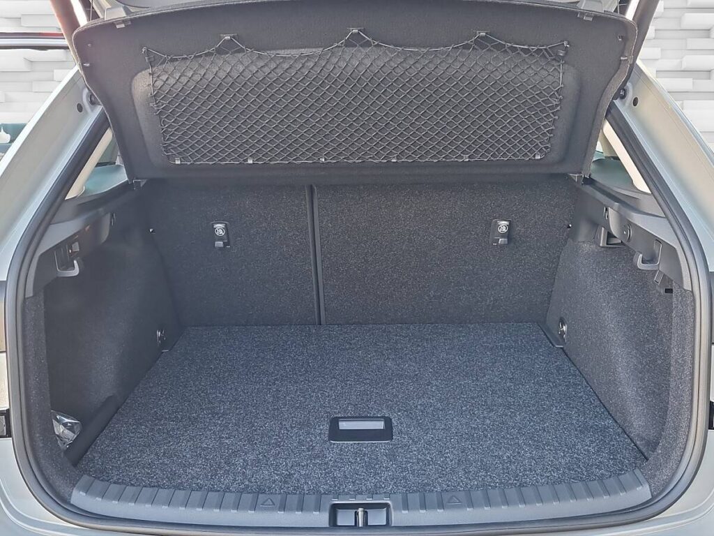 Vehicle 1025905385 - Image 9