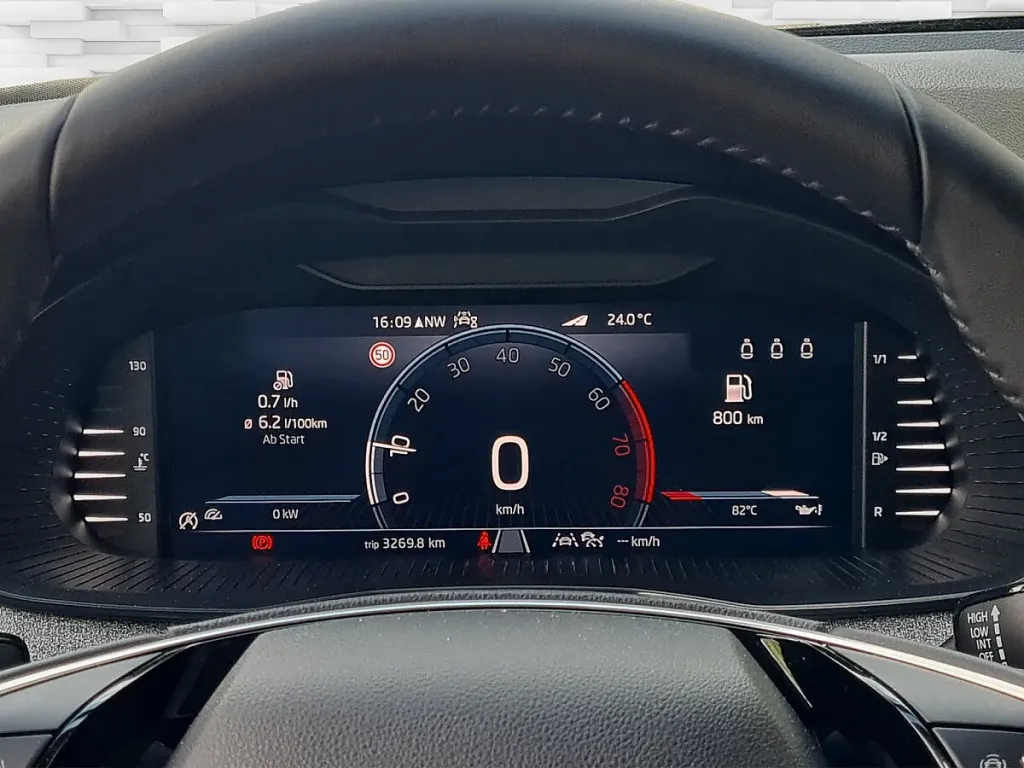 Skoda Kamiq 1,0 TSI Selection SUV / Terénne vozidlo – Obrázok 13