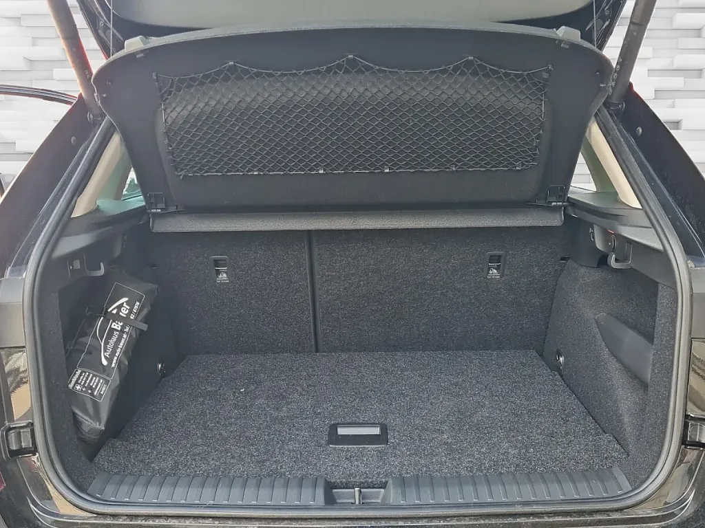 Skoda Kamiq 1,0 TSI Selection SUV / Terénne vozidlo – Obrázok 9