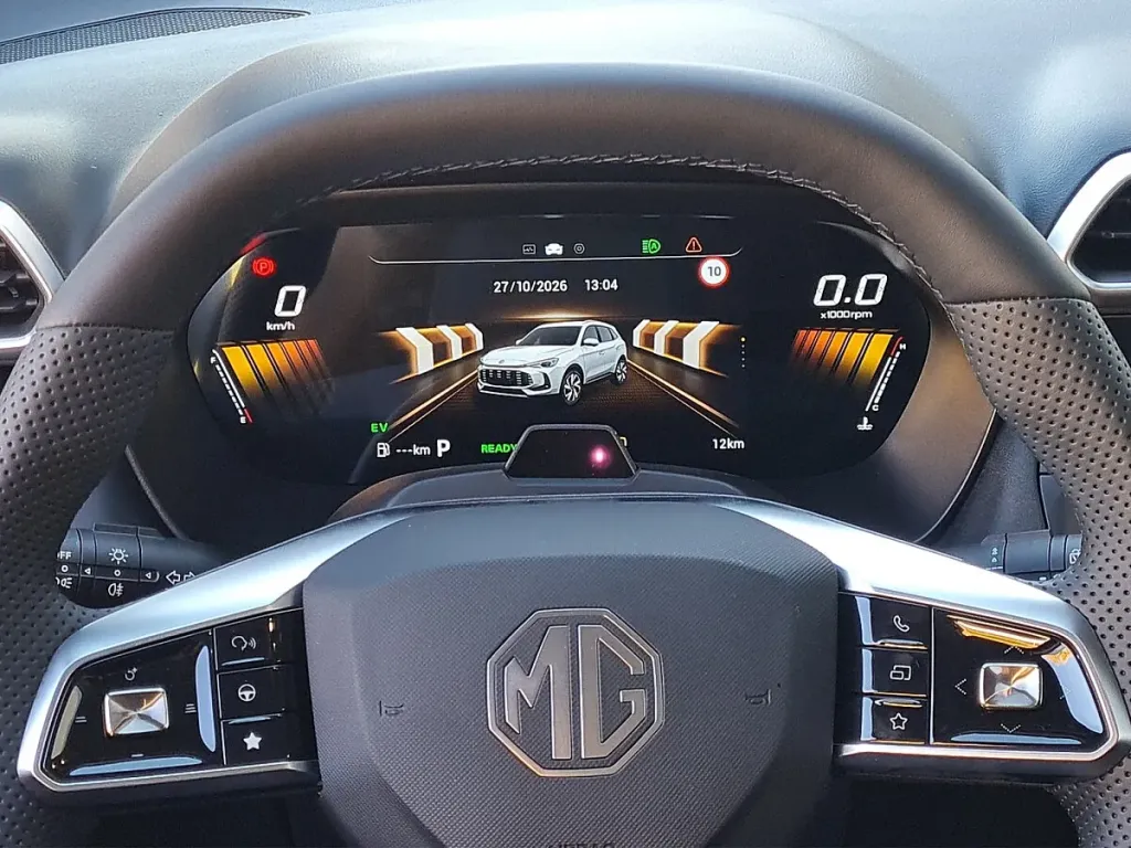 MG ZS 1.5 Hybrid+ Luxury SUV / Geländewagen – Bild 12