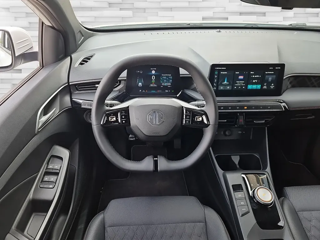 MG MG3 Hybrid+ Luxury Limousine – Image 10