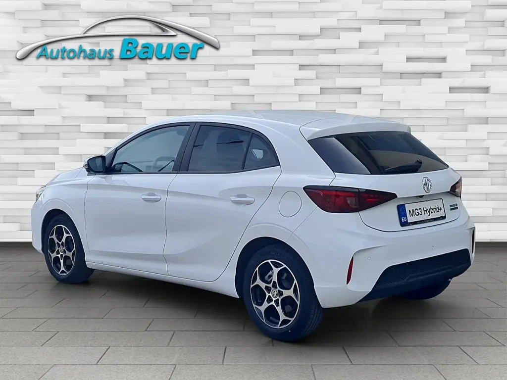 MG MG3 Hybrid+ Luxury Limousine – Image 4