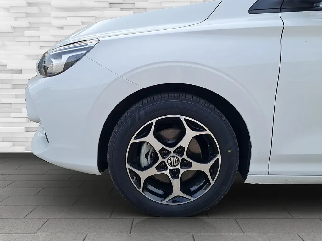 MG MG3 Hybrid+ Luxury Limousine – Image 6