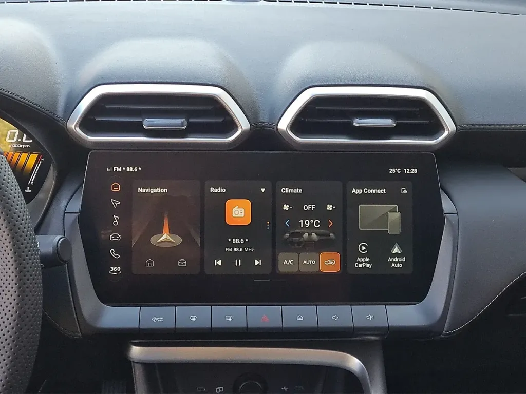 MG ZS 1.5 Hybrid+ Luxury SUV / Off-road vehicle – Image 13