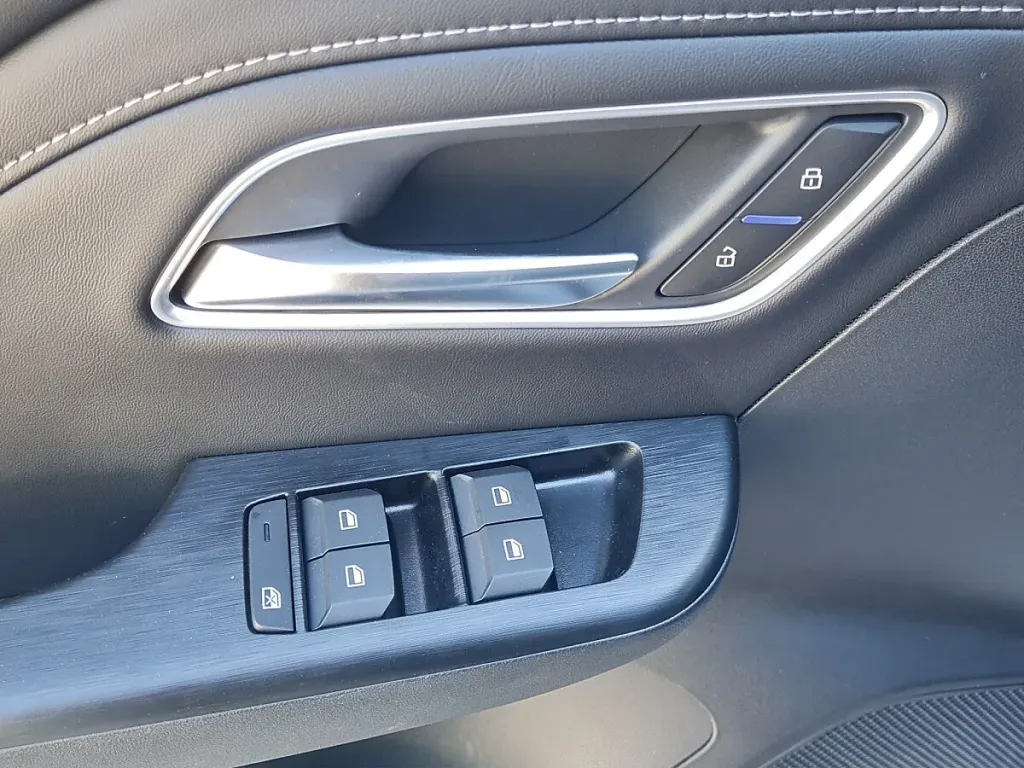 MG ZS 1.5 Hybrid+ Luxury SUV / Off-road vehicle – Image 15