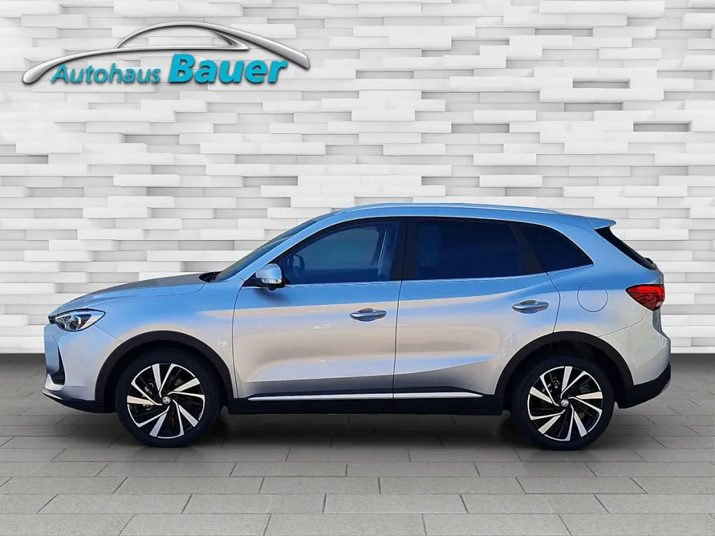 MG ZS 1.5 Hybrid+ Luxury SUV / Off-road vehicle – Image 3
