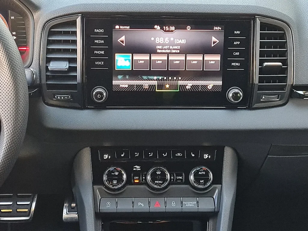 Vehicle 1556126617 - Image 14