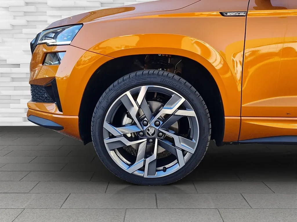 Vehicle 1556126617 - Image 6