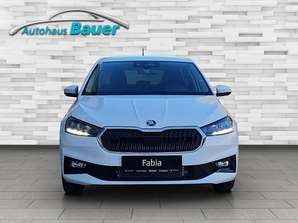 Skoda Fabia 1.0 TSI Essence Limousine – Obrázok 2