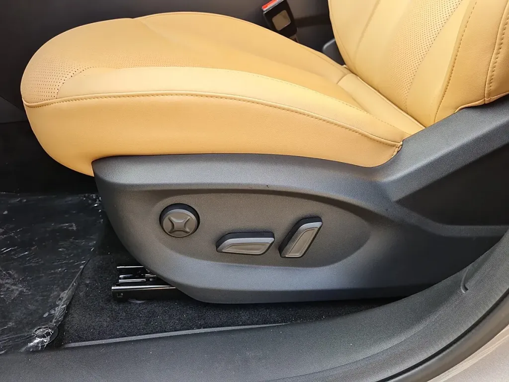 MG HS PHEV+ Luxury SUV / Terénne vozidlo – Obrázok 15