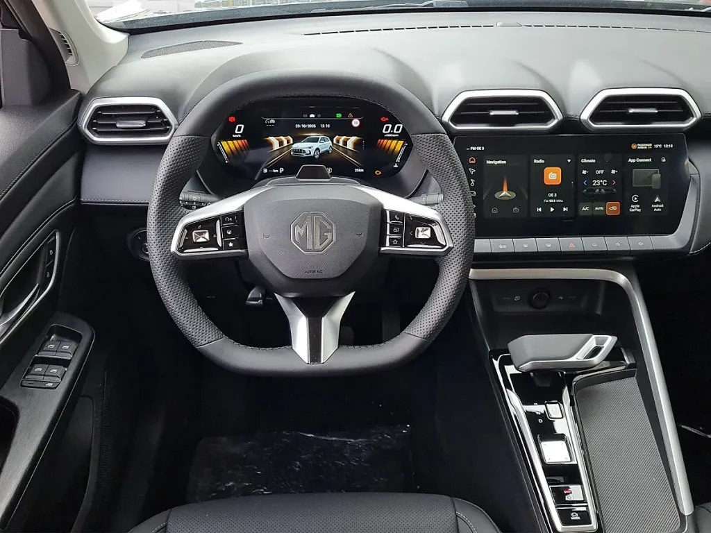 MG ZS 1.5 Hybrid+ Luxury SUV / Off-road vehicle – Image 10