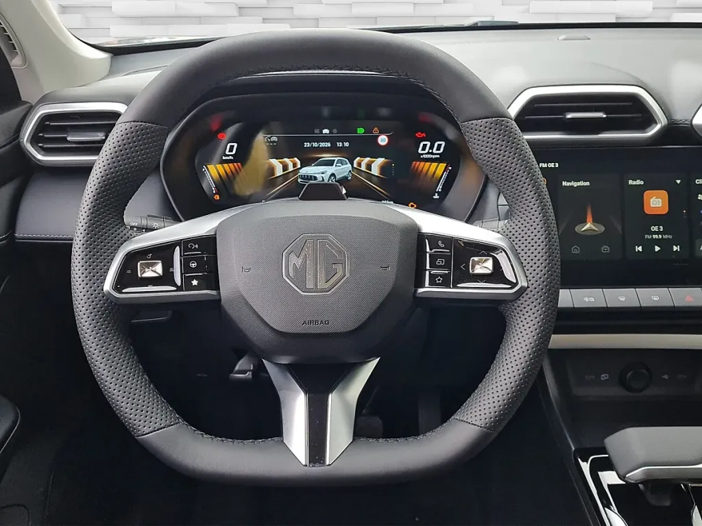 MG ZS 1.5 Hybrid+ Luxury SUV / Off-road vehicle – Image 11