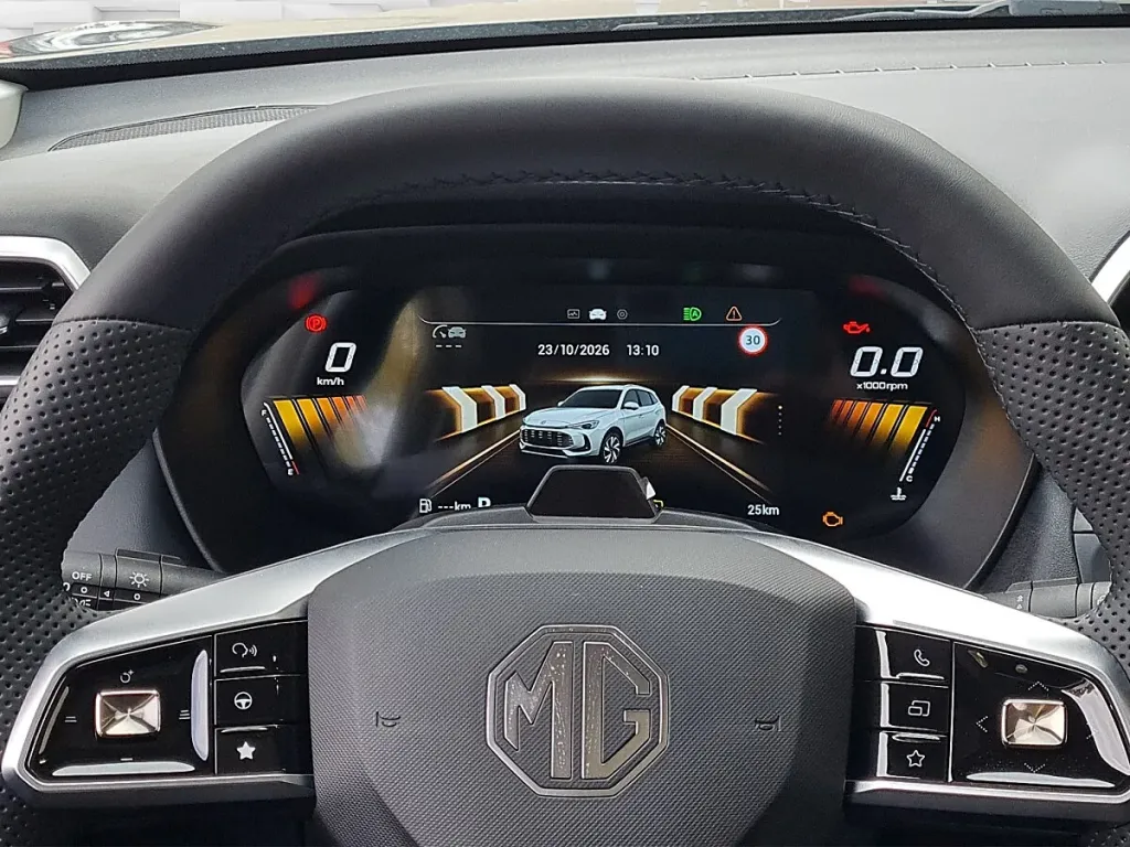 MG ZS 1.5 Hybrid+ Luxury SUV / Off-road vehicle – Image 12