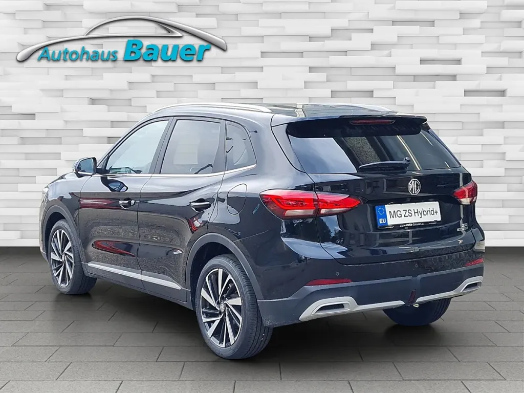 MG ZS 1.5 Hybrid+ Luxury SUV / Off-road vehicle – Image 4
