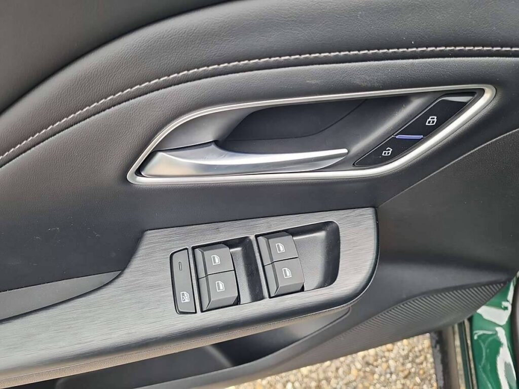 Vehicle 1721137976 - Image 15