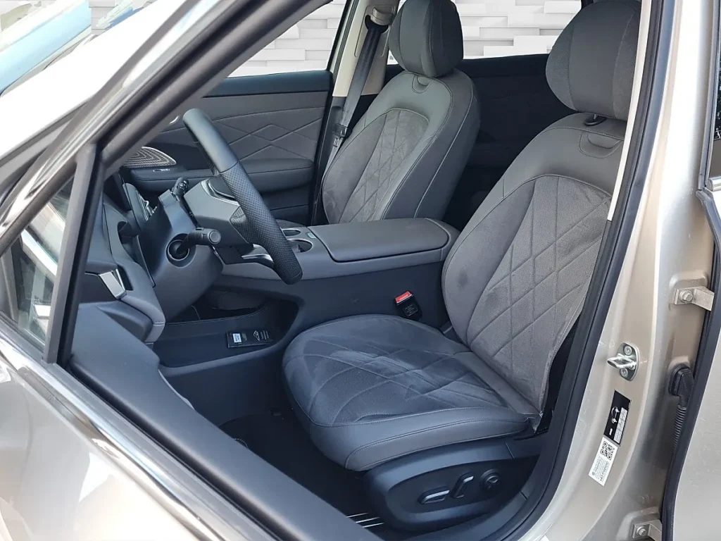 Vehicle 1732670519 - Image 7