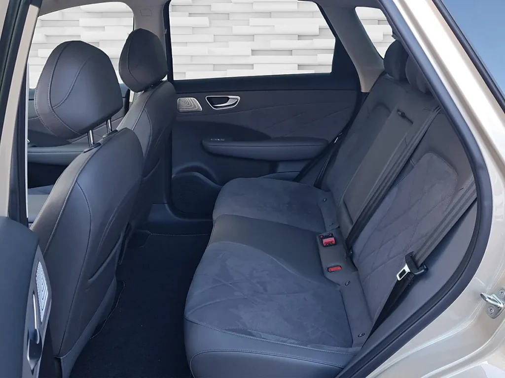 Vehicle 1732670519 - Image 8