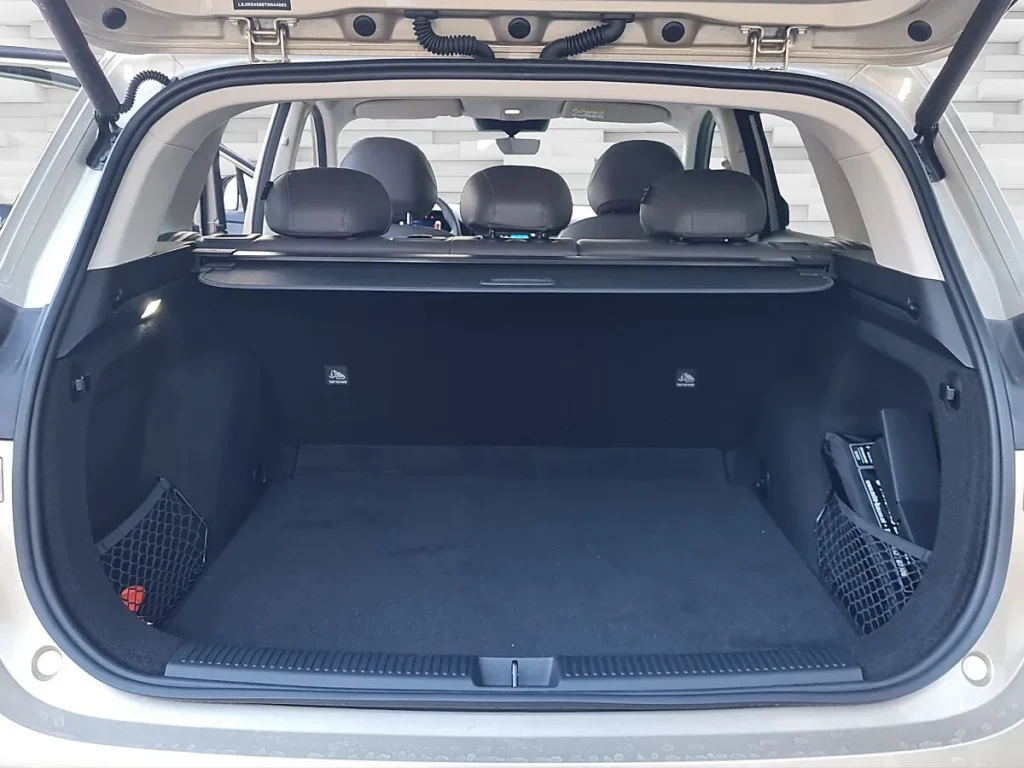 Vehicle 1732670519 - Image 9