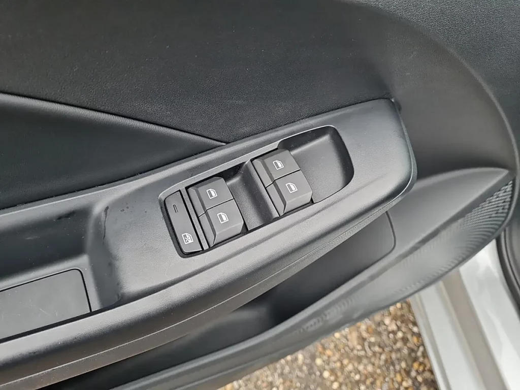 Vehicle 1868026612 - Image 15