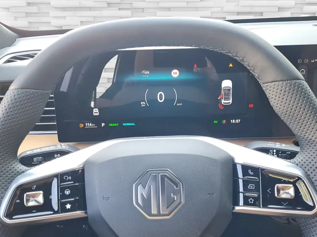 MG HS Hybrid+ Luxury + Heated steering wheel SUV / Off-road vehicle – Image 12