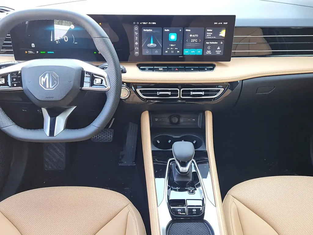 MG HS Hybrid+ Luxury + Heated steering wheel SUV / Off-road vehicle – Image 14