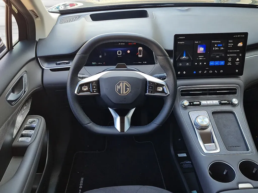 MG MGS6 77 kWh Luxury SUV / All-terrain vehicle – Image 10