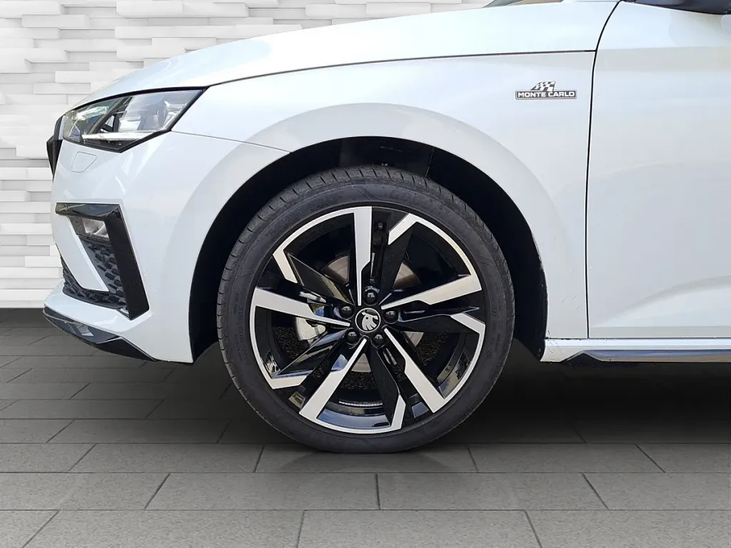 Skoda Scala 1.0 TSI Monte Carlo DSG Limousine – Image 6