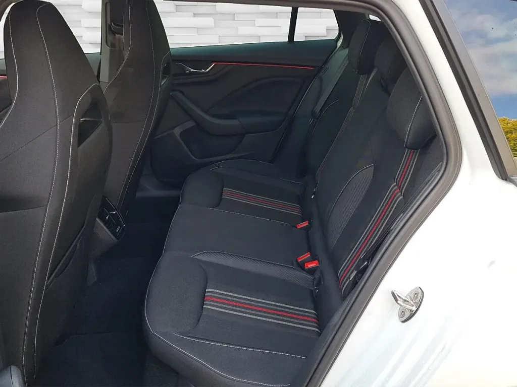 Skoda Scala 1.0 TSI Monte Carlo DSG Limousine – Image 8
