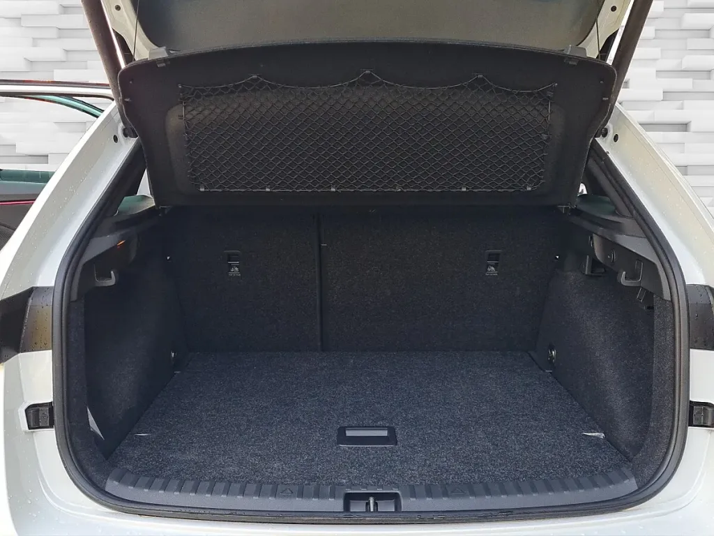 Skoda Scala 1.0 TSI Monte Carlo DSG Limousine – Image 9
