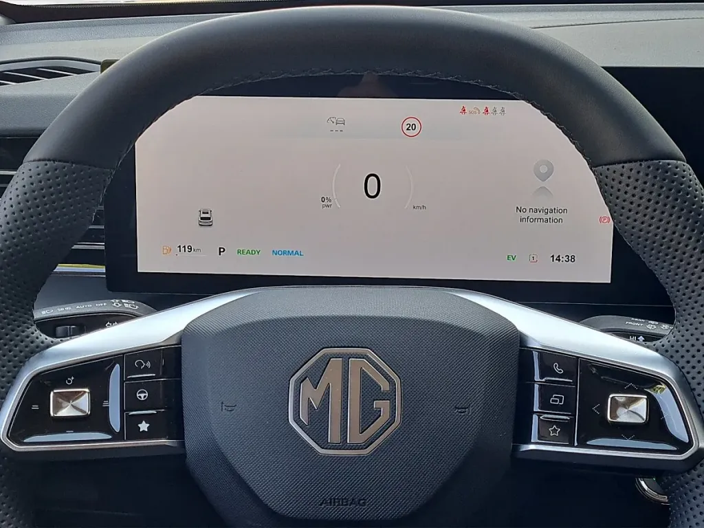 MG HS Hybrid+ Luxury+Lenkradheizung SUV / Terénne vozidlo – Obrázok 12