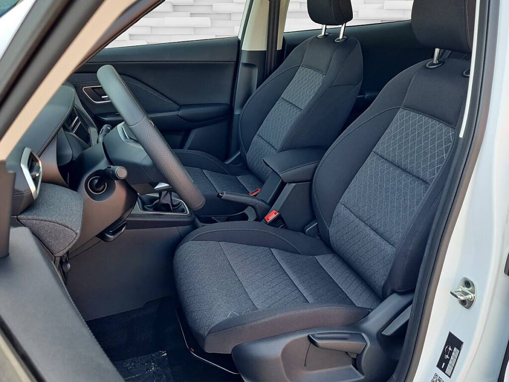 Vehicle 2094356444 - Image 7