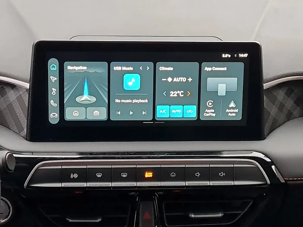 MG MG3 Hybrid+ Luxury Limousine – Obrázok 13