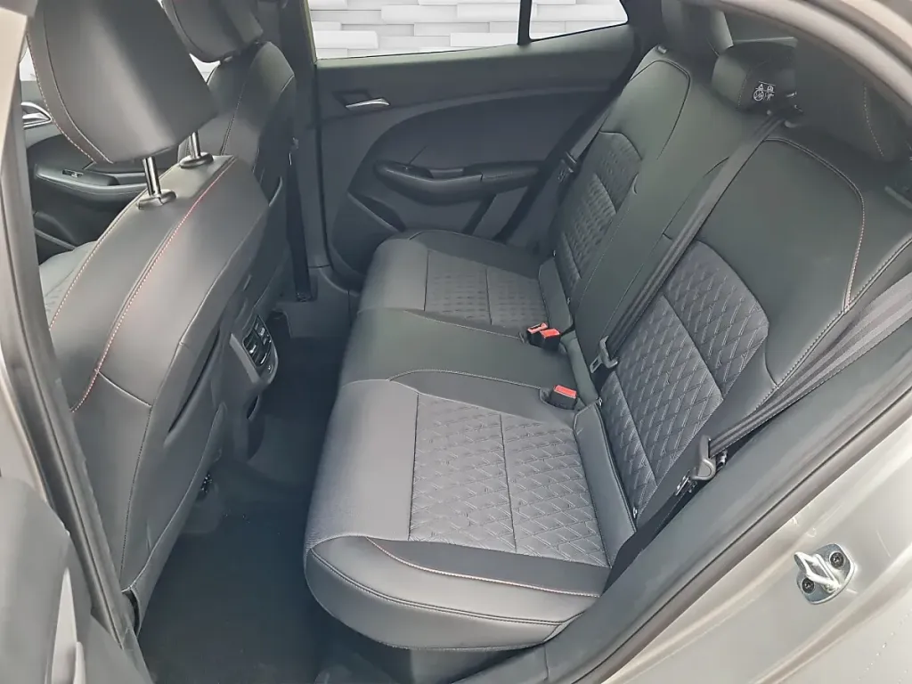 MG MG3 Hybrid+ Luxury Limousine – Obrázok 8