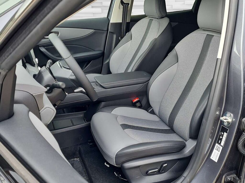 Vehicle 894836316 - Image 7