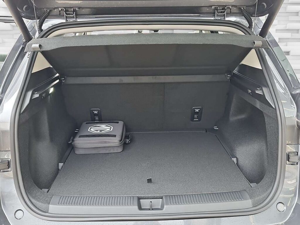 Vehicle 894836316 - Image 9