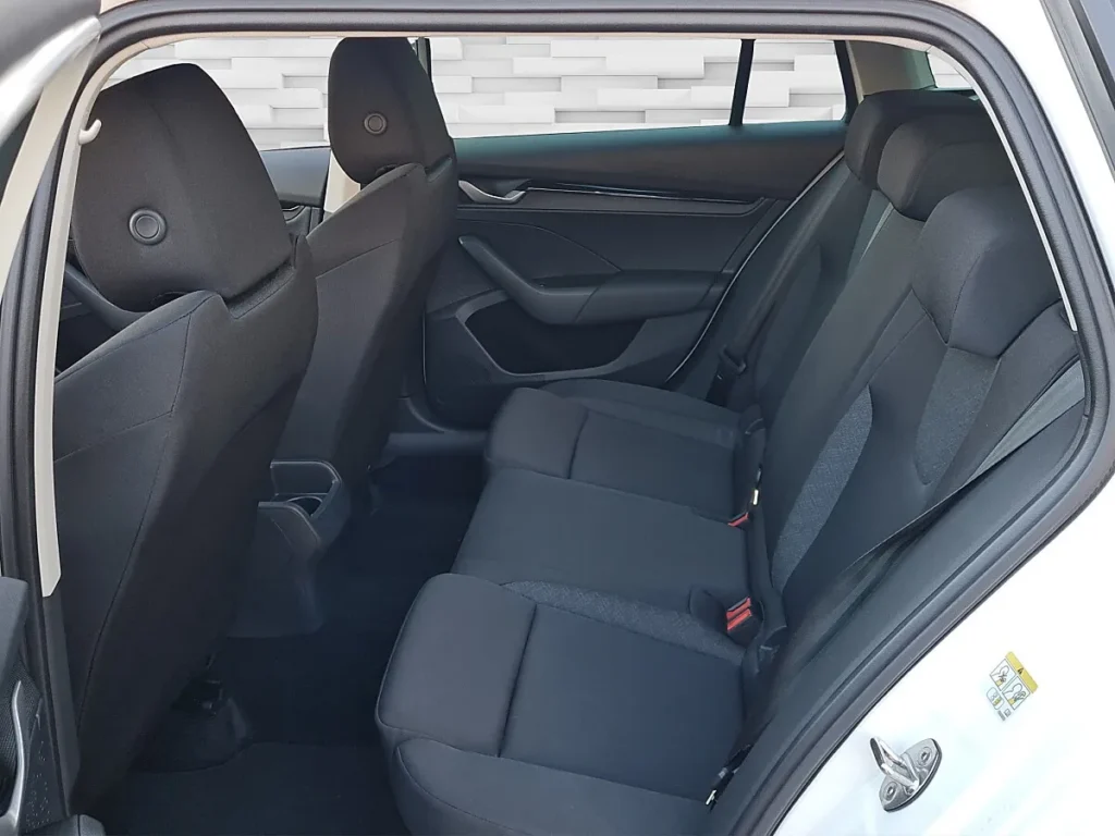 Vehicle 912401101 - Image 8