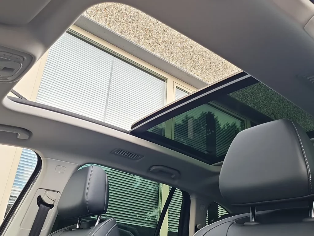 Vehicle 926879603 - Image 16