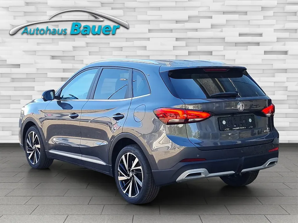 MG ZS 1.5 Hybrid+ Luxury SUV / Off-road vehicle – Image 4