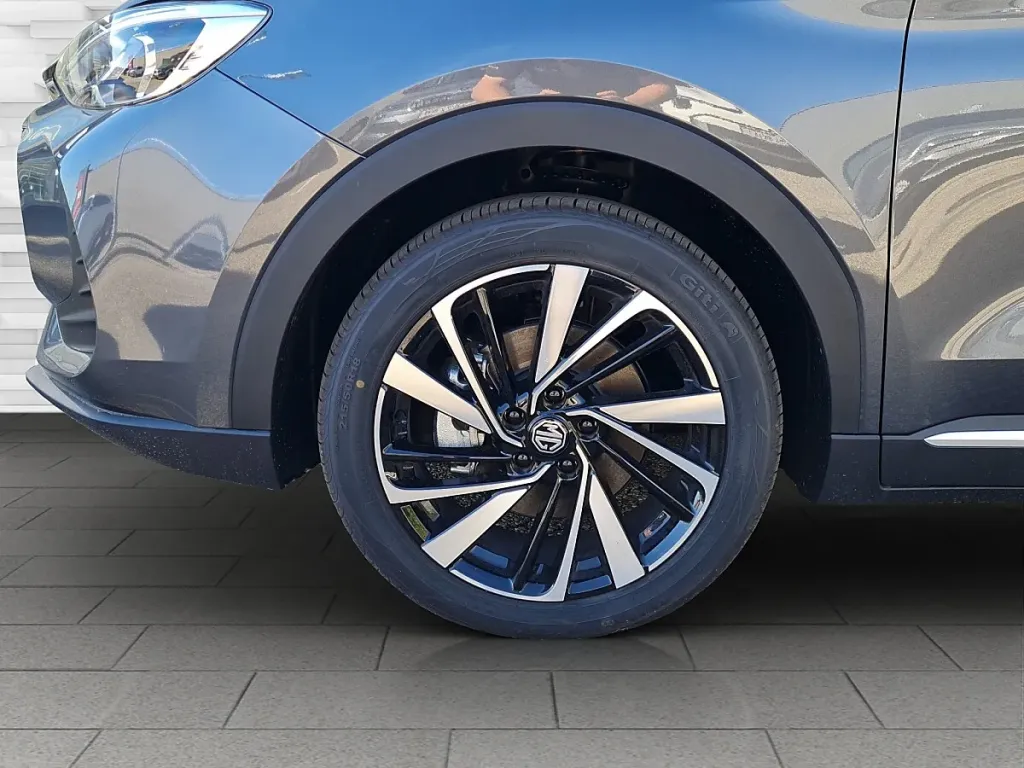 MG ZS 1.5 Hybrid+ Luxury SUV / Off-road vehicle – Image 6